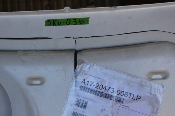 Freightliner Cascadia 126 Unpainted Hood P/N - A17-20473-006 - Image 9