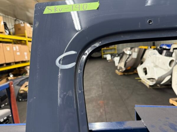 Freightliner Cascadia RH Door Shell W/ Weather Deflector Holes + Hinges - Image 4