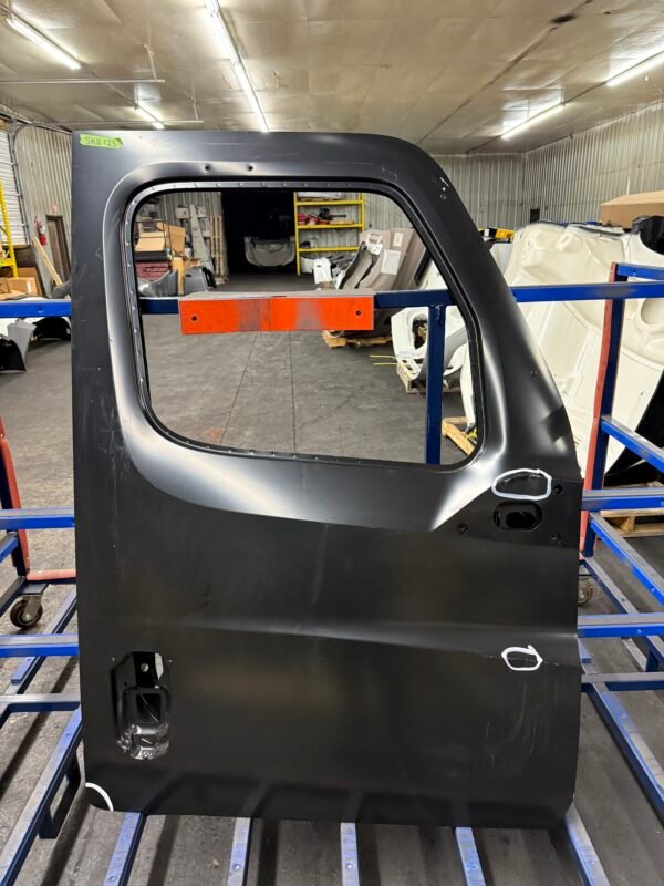 Freightliner Cascadia RH Door Shell W/ Blind Spot Mirror + Weather Deflector Holes