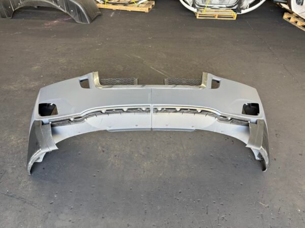 Freightliner Cascadia Textured Poly Bumper W/ Cutouts - Chrome Trim + Air Dam