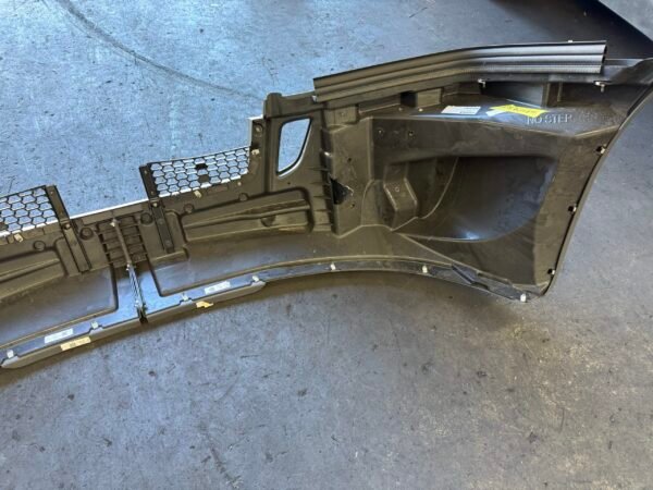 Freightliner Cascadia Textured Poly Bumper Assembly W/ Black Trim - Image 7