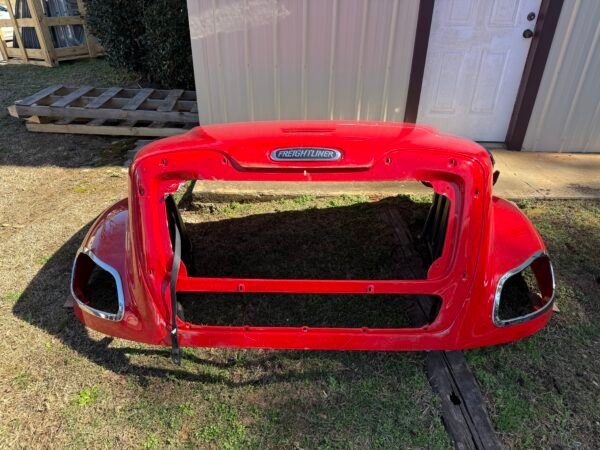 Freightliner M2 112 Hood W/ Fender Extenders