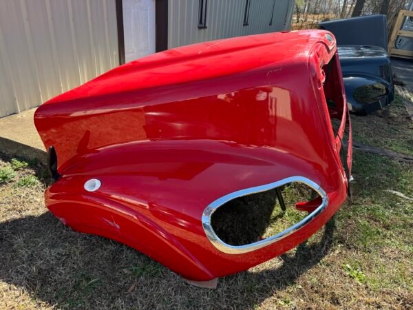 Freightliner M2 112 Hood W/ Fender Extenders - Image 2