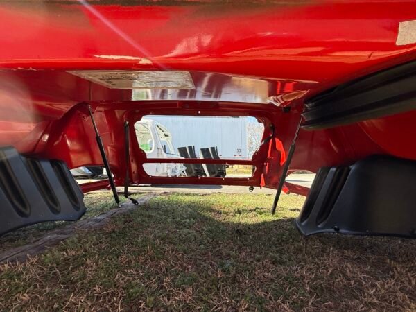 Freightliner M2 112 Hood W/ Fender Extenders - Image 6