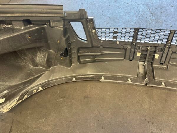 Freightliner Cascadia Textured Poly Bumper Assembly W/ Black Trim - Image 8