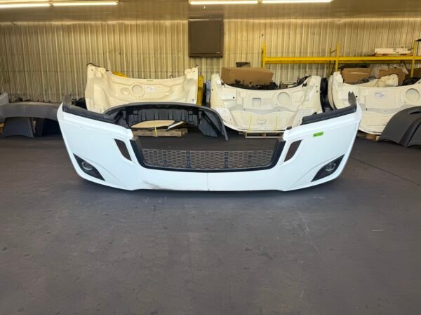 Freightliner Cascadia White Bumper W/ Fog Lamps