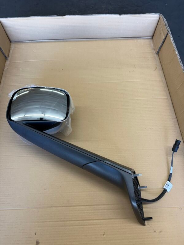 Freightliner Cascadia LH Short Hood Chrome Mirror A22-77791-010