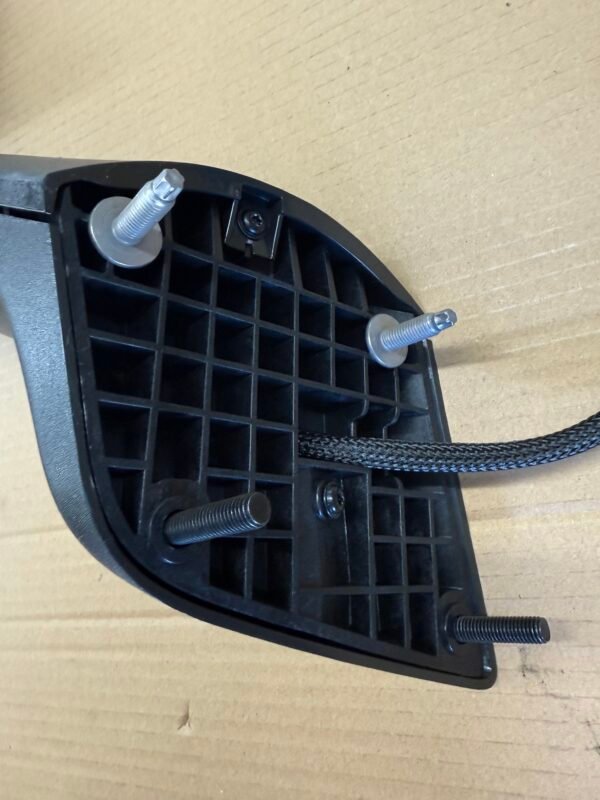 Freightliner Cascadia LH Short Hood Chrome Mirror A22-77791-010 - Image 4