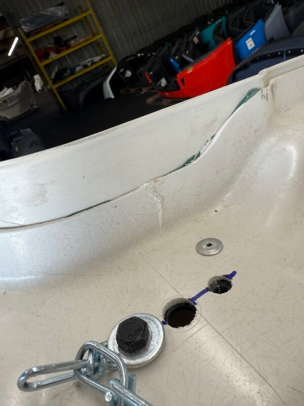 Freightliner Cascadia 126 White Hood Shell A17-20392-006 - Image 10