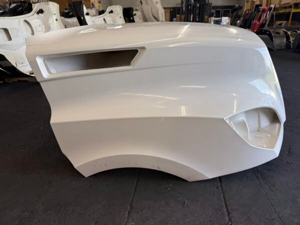 Freightliner Cascadia 126 White Hood Shell A17-20392-006 - Image 3