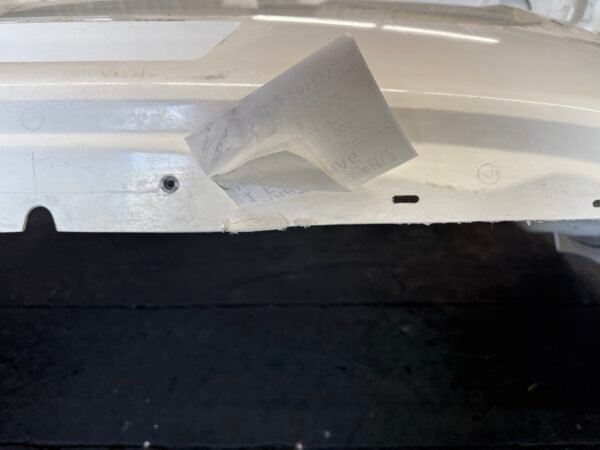 Freightliner Cascadia 126 White Hood Shell A17-20392-006 - Image 4
