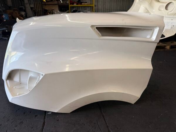 Freightliner Cascadia 126 White Hood Shell A17-20392-006 - Image 6
