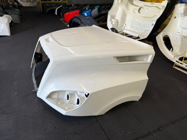 Freightliner Cascadia 126 White Hood Shell A17-20392-006 - Image 5