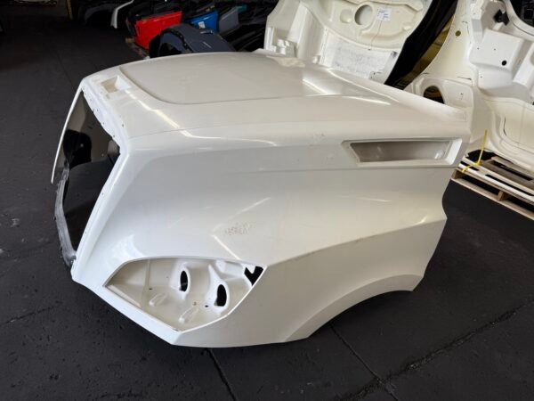 Freightliner Cascadia 126 White Hood Shell A17-20392-006 - Image 7