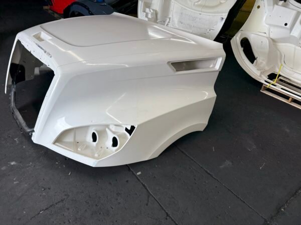 Freightliner Cascadia 126 White Hood Shell A17-20392-006 - Image 6