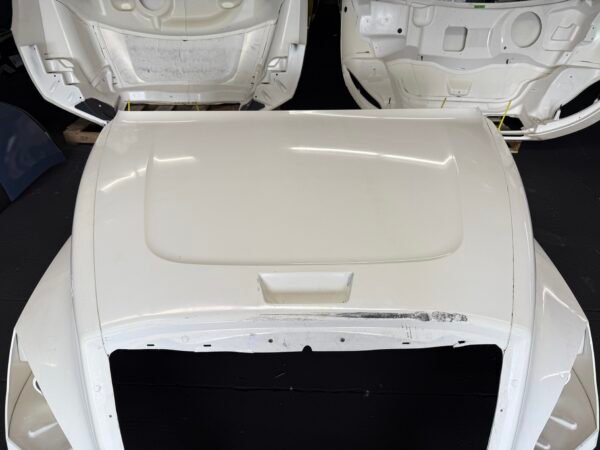 Freightliner Cascadia 126 White Hood Shell A17-20392-006 - Image 10