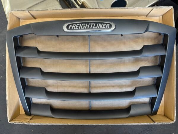 Freightliner Cascadia 126 Complete BLK Grille A17-20801-004
