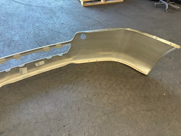 Genuine Freightliner Cascadia Aero Clad Bumper by Hendrickson | A22-28840-006 - Image 8