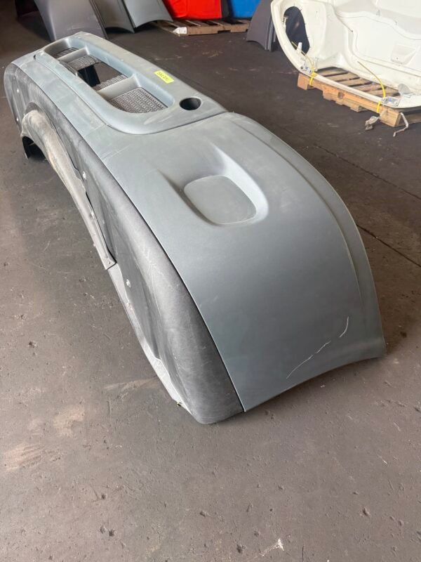 Genuine Freightliner Cascadia Bumper Assembly - Image 5