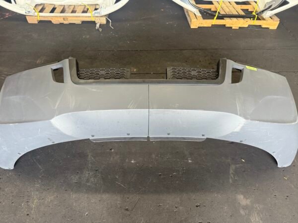 Freightliner Cascadia Poly Bumper W/ Black Trim - Image 4