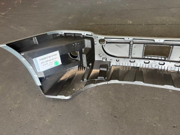 Genuine Freightliner Cascadia Bumper Assembly - Image 5