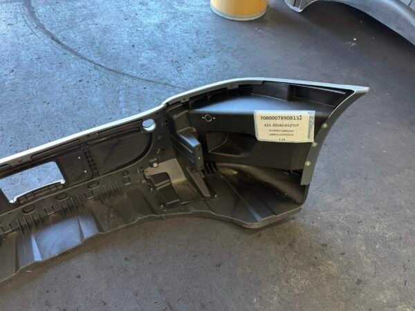 Genuine Freightliner Cascadia Bumper – Textured – 2007-2017 - Image 9