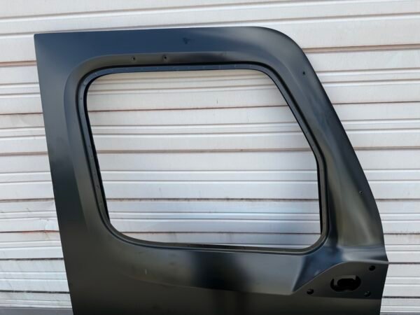 Freightliner Cascadia Door Shell – Passenger Side (RH), 2018+ | OEM Genuine, Primered - Image 2
