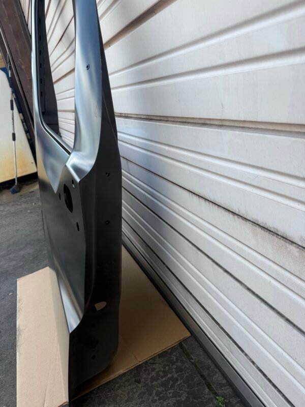 Freightliner Cascadia Door Shell – Passenger Side (RH), 2018+ | OEM Genuine, Primered - Image 4