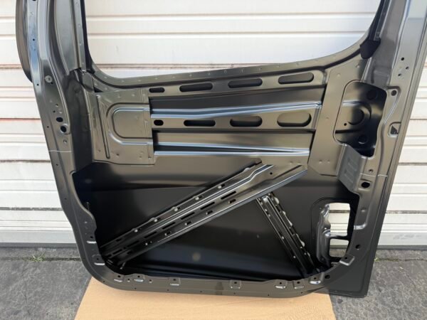 Freightliner Cascadia Door Shell – Passenger Side (RH), 2018+ | OEM Genuine, Primered - Image 5