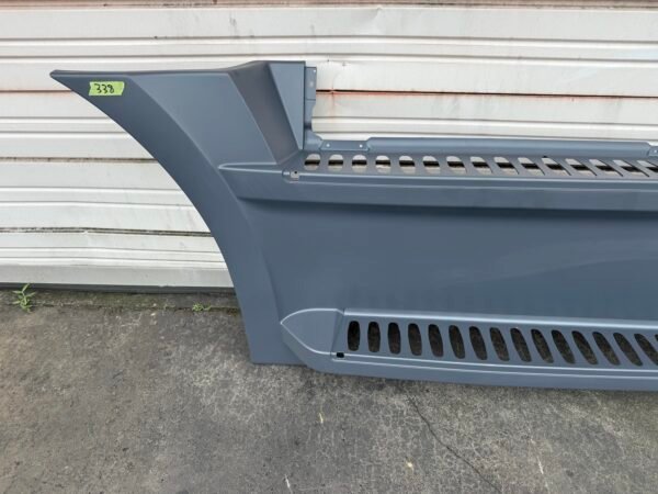 Freightliner Cascadia 2018+ Driver Side LH Side Fairing – 22-73008-004 – OEM Surplus - Image 2