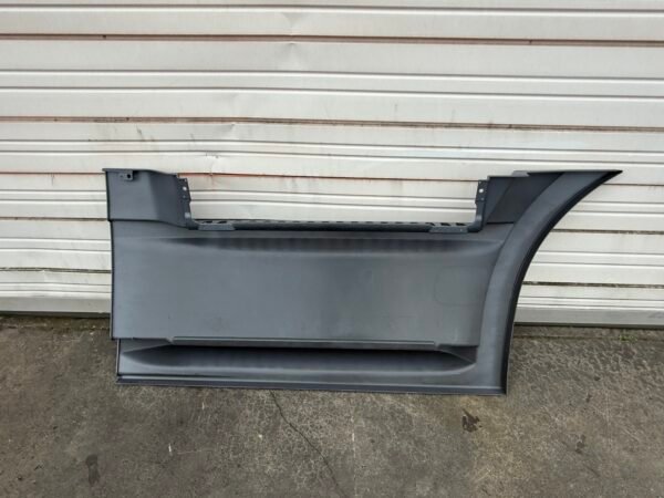 Freightliner Cascadia 2018+ Driver Side LH Side Fairing – 22-73008-004 – OEM Surplus - Image 4