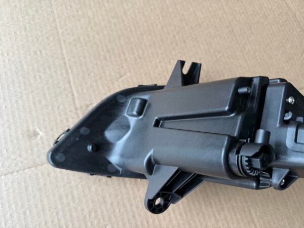 Freightliner Cascadia 2018+ Passenger Side RH Fog Light – A66-03653-005 – OEM Surplus - Image 3