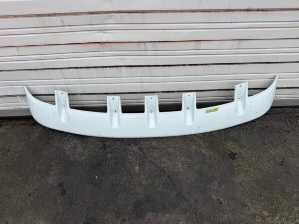 Freightliner M2 Sun Visor – Painted White