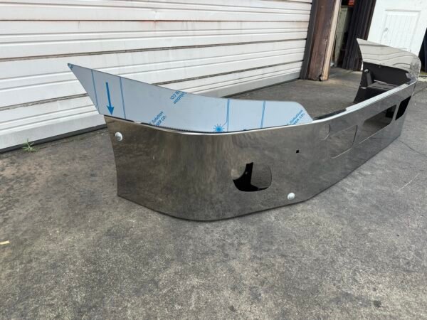 Alliance Freightliner Cascadia Bumper Assembly with Chrome Fillers – ABP N31 OCY501115X – OEM Surplus - Image 2