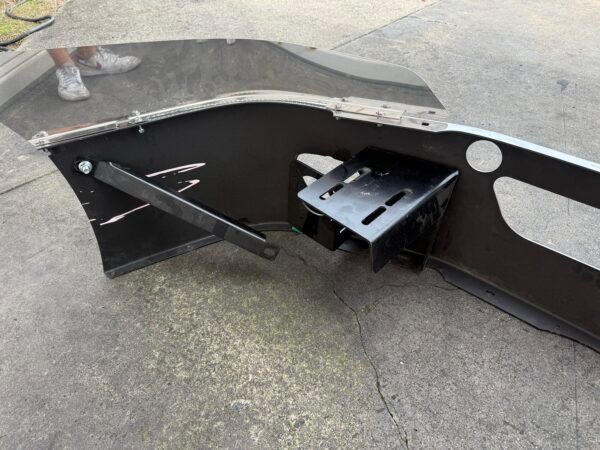 Alliance Freightliner Cascadia Bumper Assembly with Chrome Fillers – ABP N31 OCY501115X – OEM Surplus - Image 5