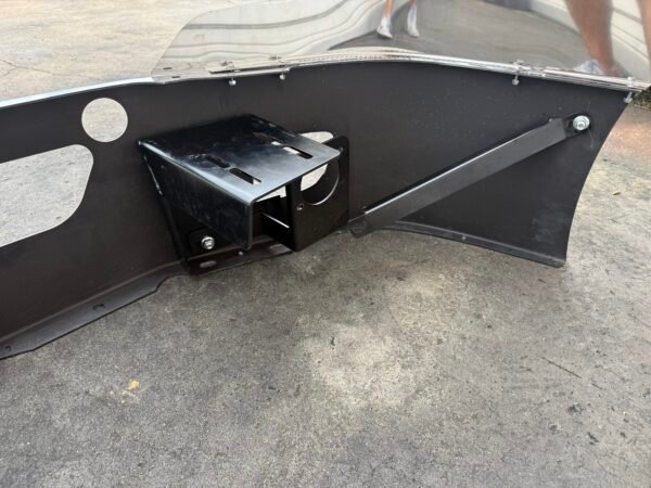 Alliance Freightliner Cascadia Bumper Assembly with Chrome Fillers – ABP N31 OCY501115X – OEM Surplus - Image 7